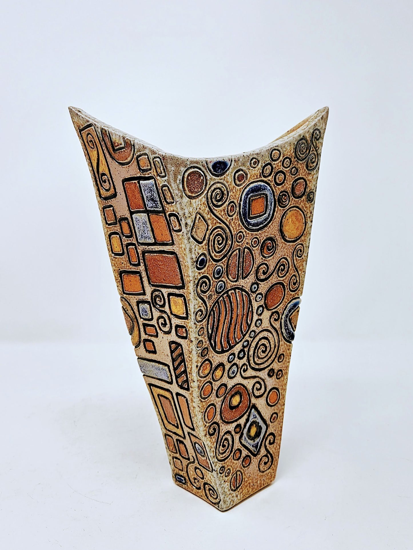 Vase No. 07