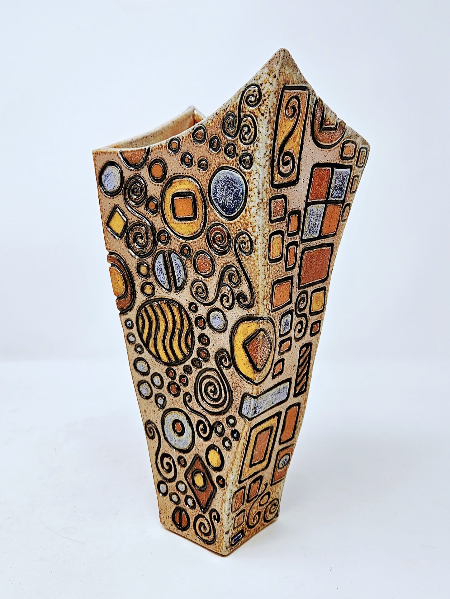 Vase No. 07