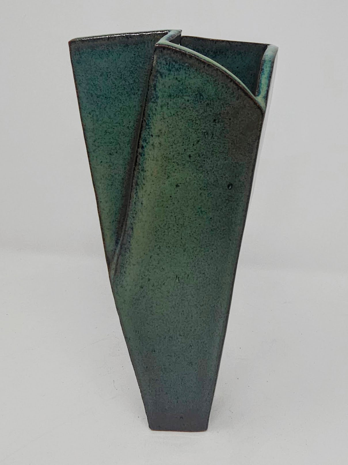 Vase No. 08